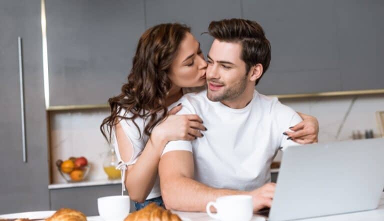 best compliments for guys - how to compliment a man