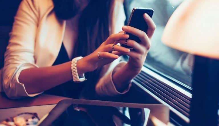 How to Get Your Crush to Text You Back