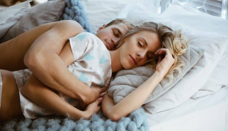 how to satisfy a woman in bed