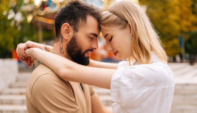 how to win a girl's trust