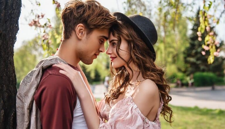 Powerful Subconscious Signs of Attraction
