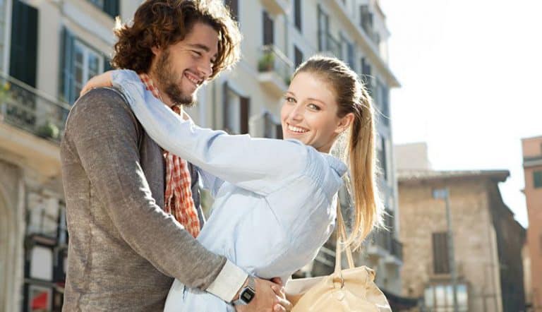 signs you should date your best friend
